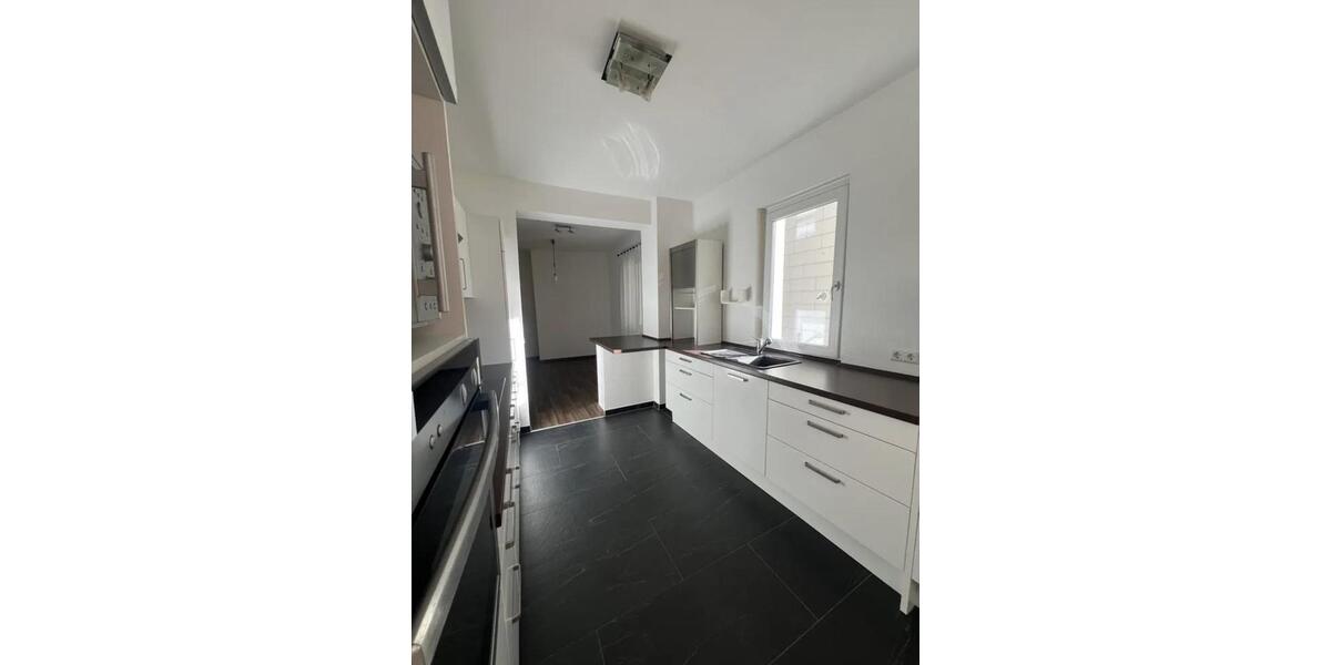 Etagenwohnung Stuttgart Stuttgart-West - 3.5 Zimmer, 97 m&sup2;, 1.750&euro; | Angebot:25956195