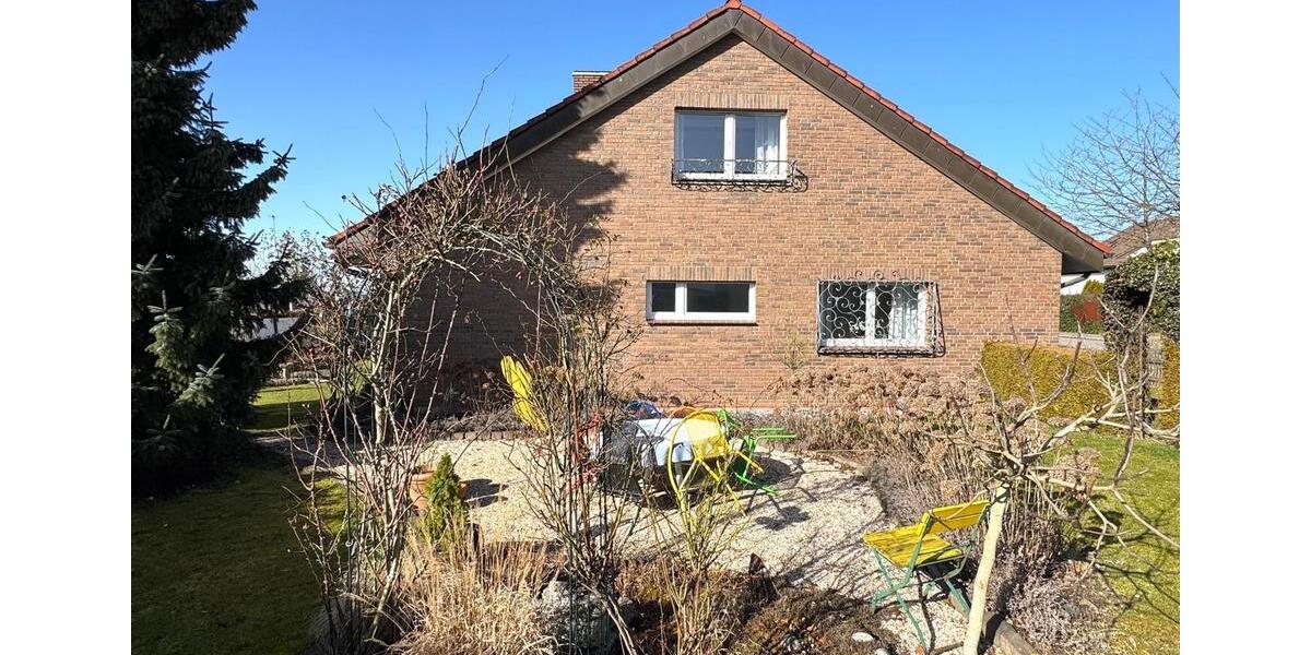 Einfamilienhaus Nürtingen - 7.5 Zimmer, 165 m&sup2;, 796.000&euro; | Angebot:25612410