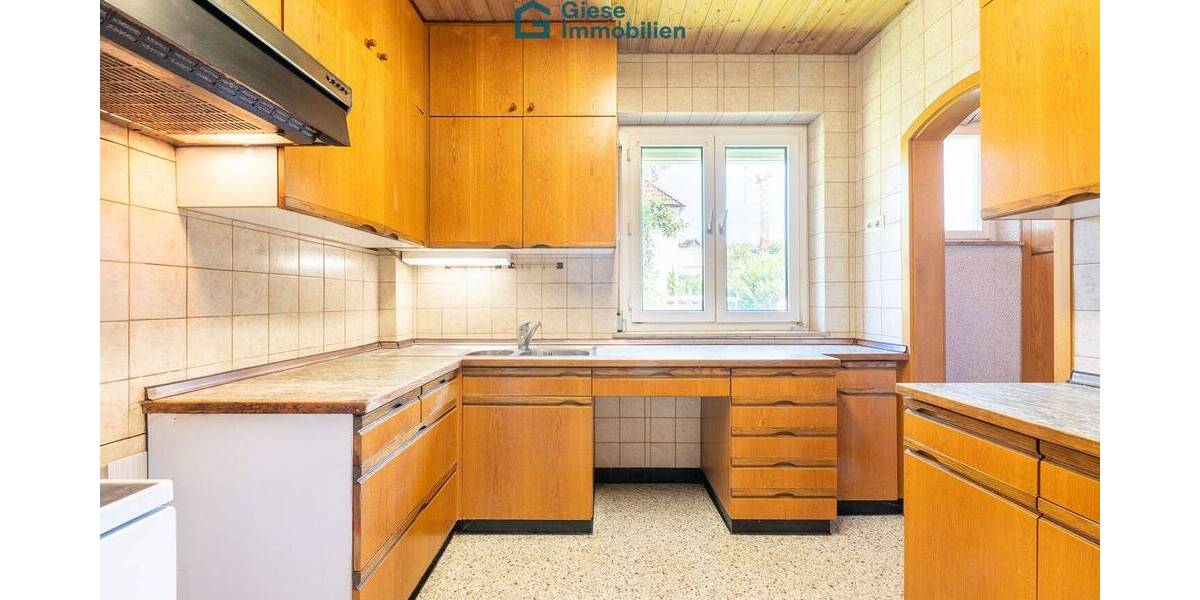 Mehrfamilienhaus, Wohnhaus Stuttgart Degerloch - 8 Zimmer, 170 m&sup2;, 775.000&euro; | Angebot:25685446