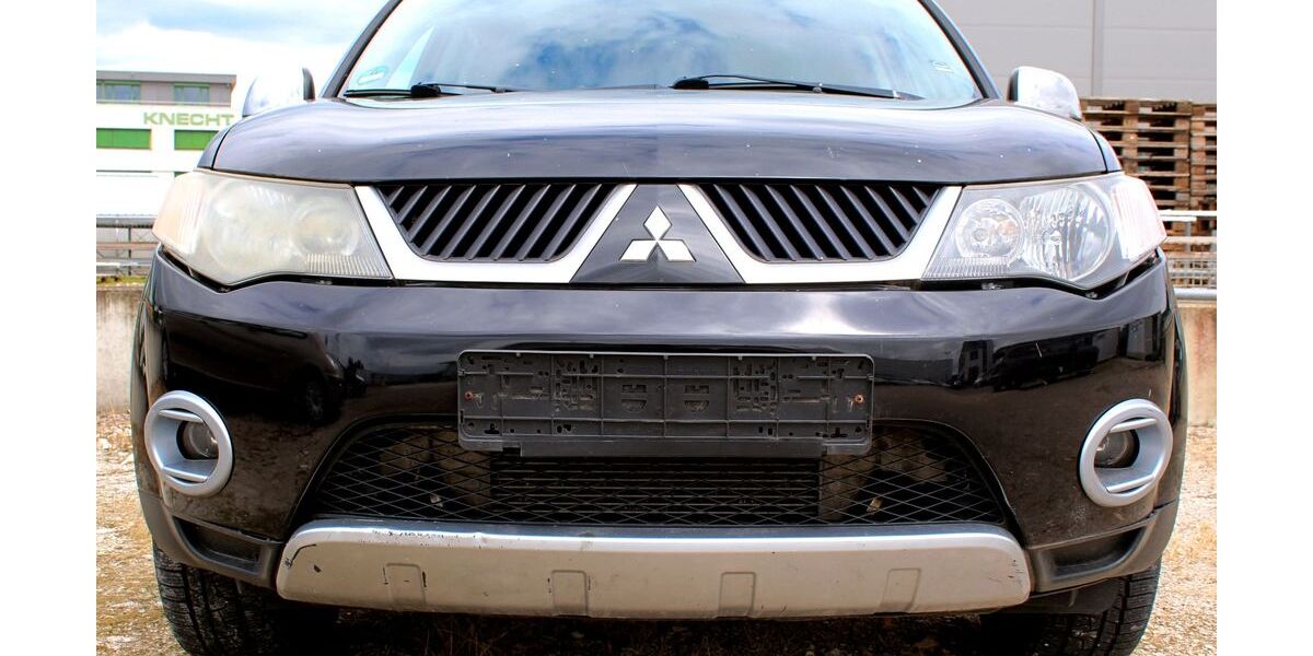 Mitsubishi Outlander 311.000 km 3.499 &euro; Metzingen 72555