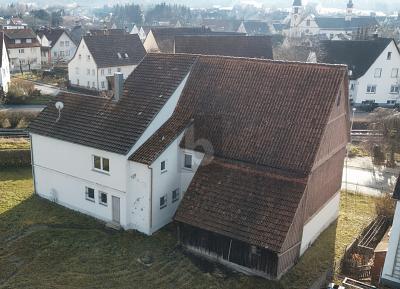 ENTWICKLUNGSOBJEKT MIT BAUPOTENZIAL - Einfamilienhaus Bisingen | Angebot:27354817