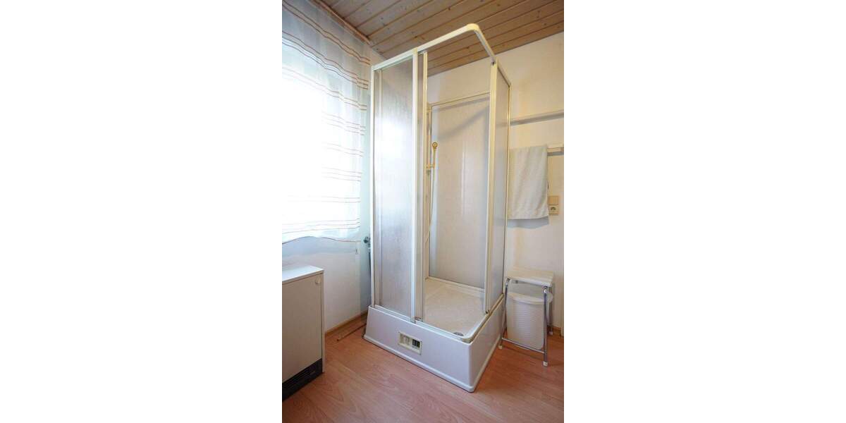 Reihenmittelhaus Reutlingen Römerschanze - 4 Zimmer, 86 m&sup2;, 265.000&euro; | Angebot:25915986