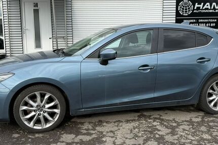 Mazda 3 152.000 km 9.990 &euro; Sindelfingen 71065