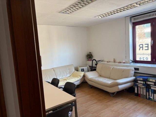 Gewerbeobjekt Stuttgart Mitte - 3 Zimmer, 80 m&sup2;, 1.350&euro; | Angebot:25845788