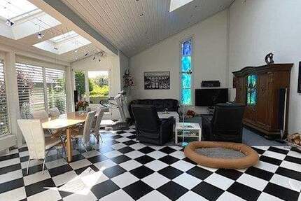 Haus Herrenberg Kayh - 6 Zimmer, 234 m&sup2;, 686.000&euro; | Angebot:25822600