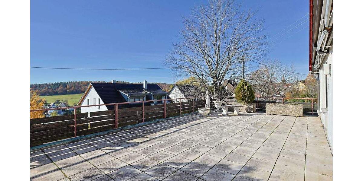 Einfamilienhaus Weil im Schönbuch - 9 Zimmer, 180 m&sup2;, 535.000&euro; | Angebot:25734457