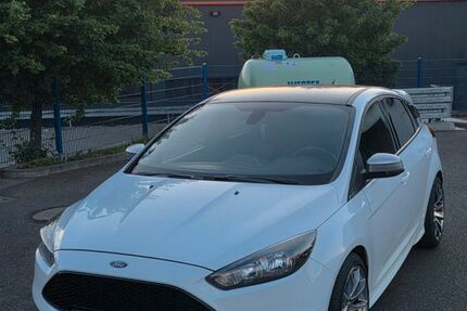 Ford Focus 170.000 km 11.300 &euro; Pfullingen 72793