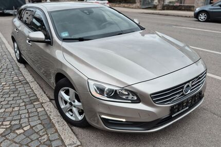 Volvo V60 219.300 km 4.599 &euro; Stuttgart 70435