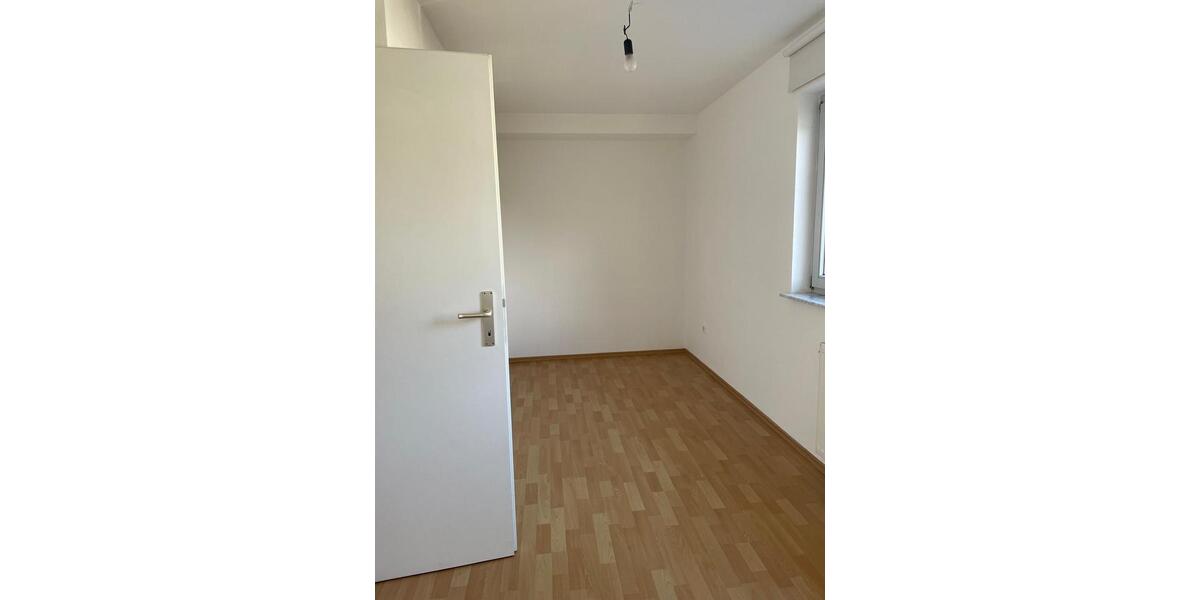 Einfamilienhaus Rottenburg am Neckar - 1.750&euro; | Angebot:25353132