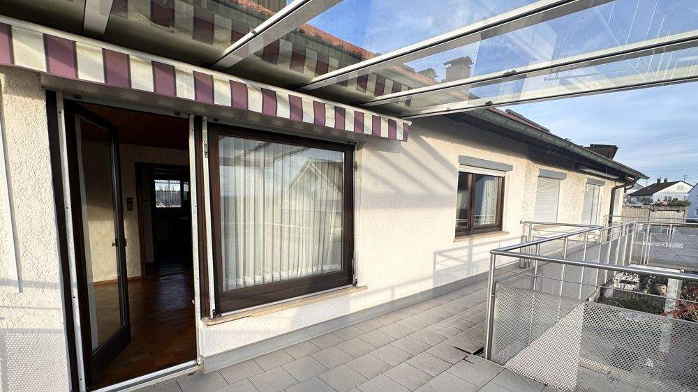 Doppelhaushälfte Herrenberg - 7 Zimmer, 146 m&sup2;, 589.000&euro; | Angebot:25684510