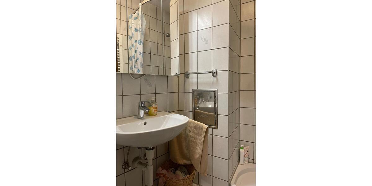 Etagenwohnung Stuttgart Lehen - 1 Zimmer, 15 m&sup2;, 420&euro; | Angebot:24151378