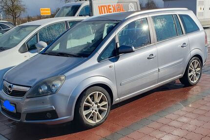 Opel Zafira 246.000 km 2.500 &euro; Gäufelden 71126