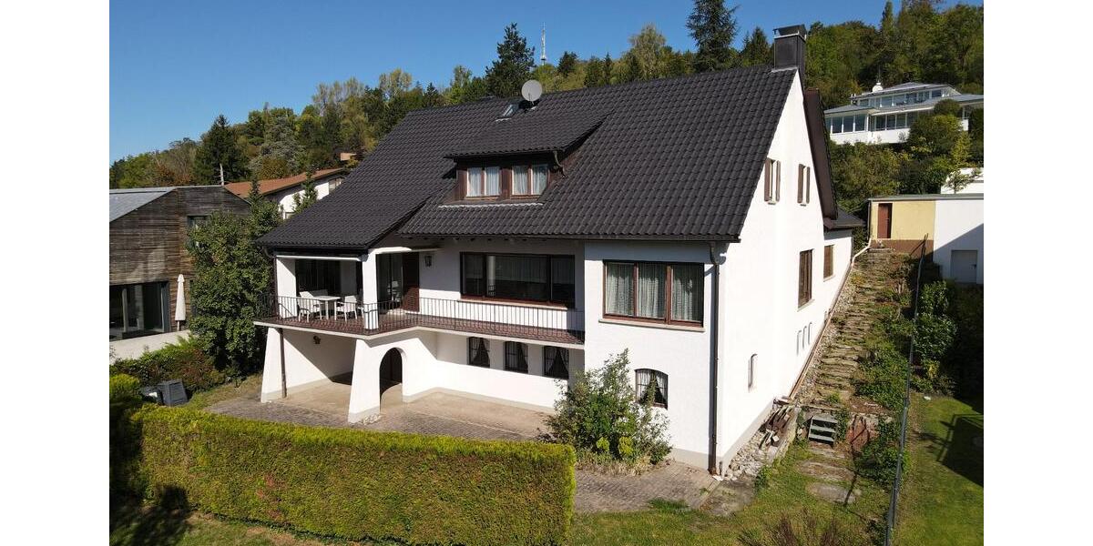 Einfamilienhaus Reutlingen - 9 Zimmer, 267 m&sup2;, 1.060.000&euro; | Angebot:26957351