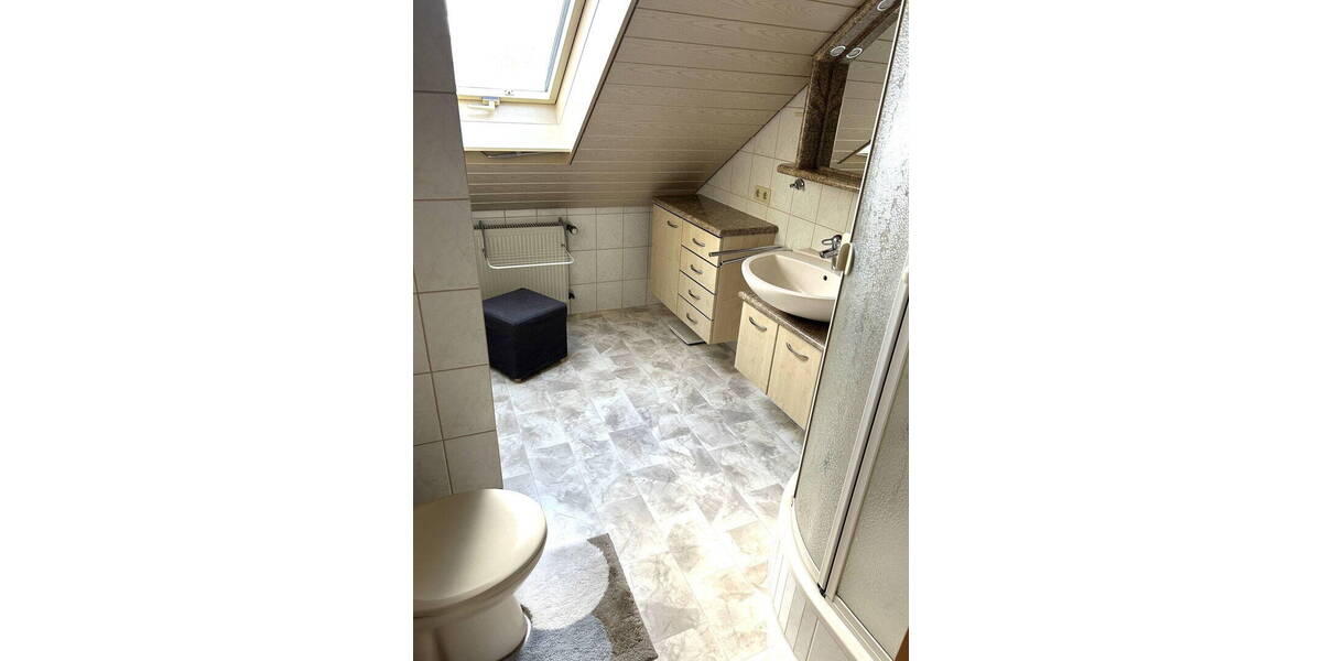 Mehrfamilienhaus, Wohnhaus Ehningen - 9 Zimmer, 250 m&sup2;, 875.000&euro; | Angebot:25654347