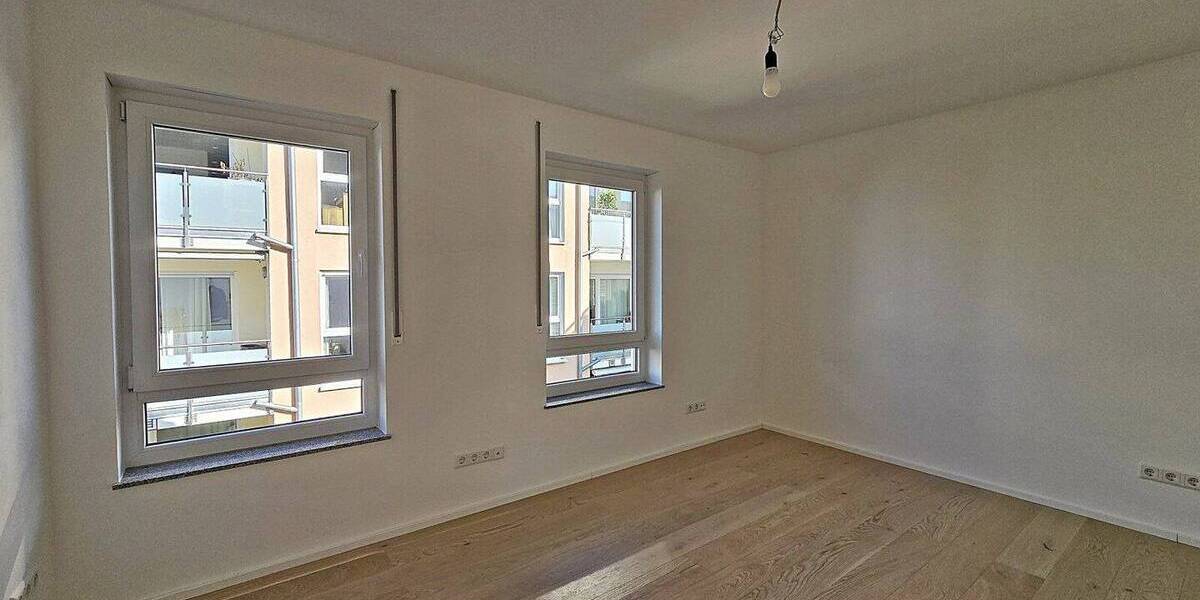Reihenendhaus Reutlingen Innenstadt - 5 Zimmer, 112 m&sup2;, 1.600&euro; | Angebot:26543131