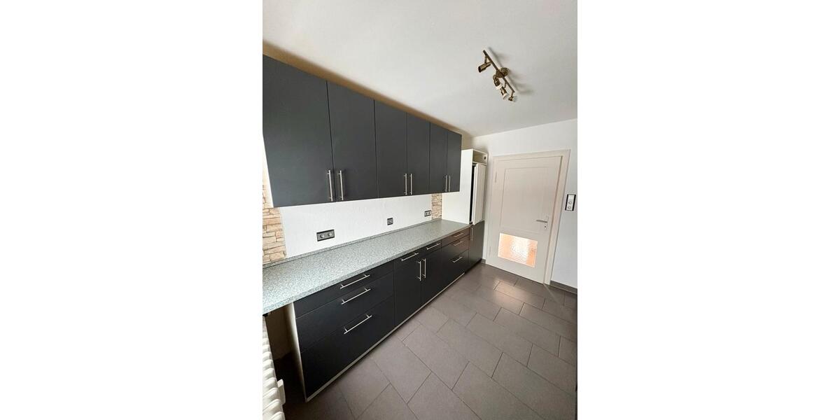 Etagenwohnung Engstingen - 3 Zimmer, 75 m&sup2;, 700&euro; | Angebot:25841298