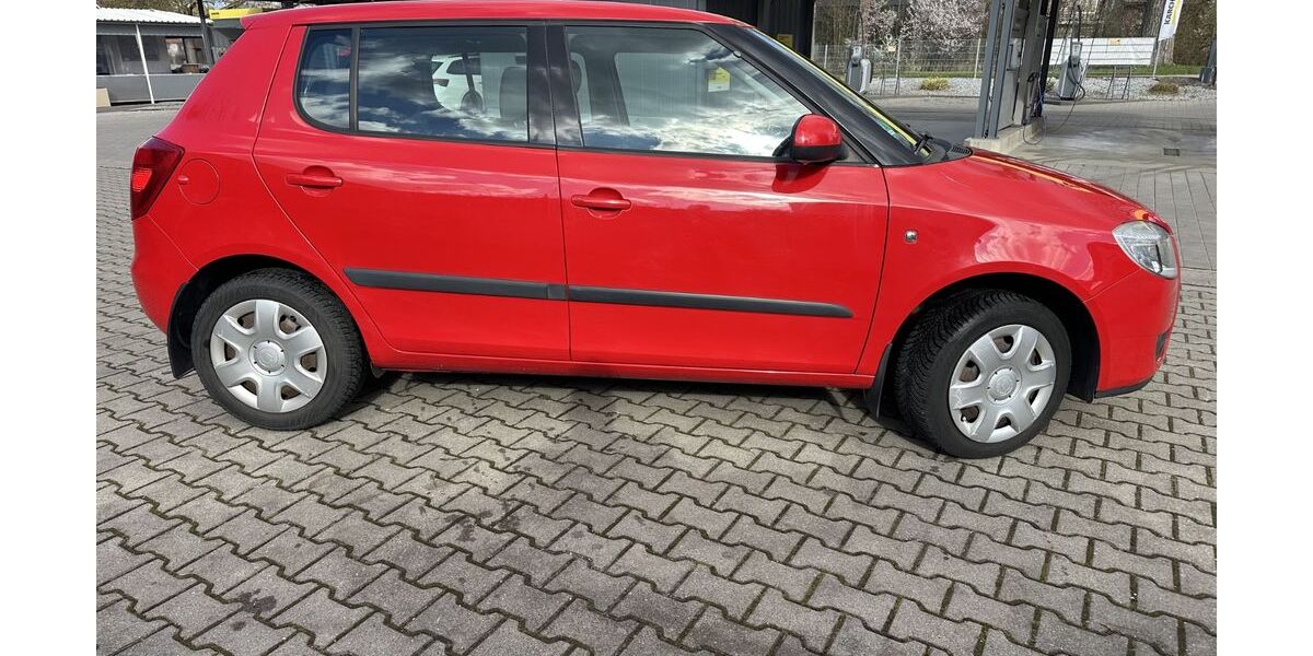 Skoda Fabia 53.000 km 7.390 &euro; Nürtingen 72622