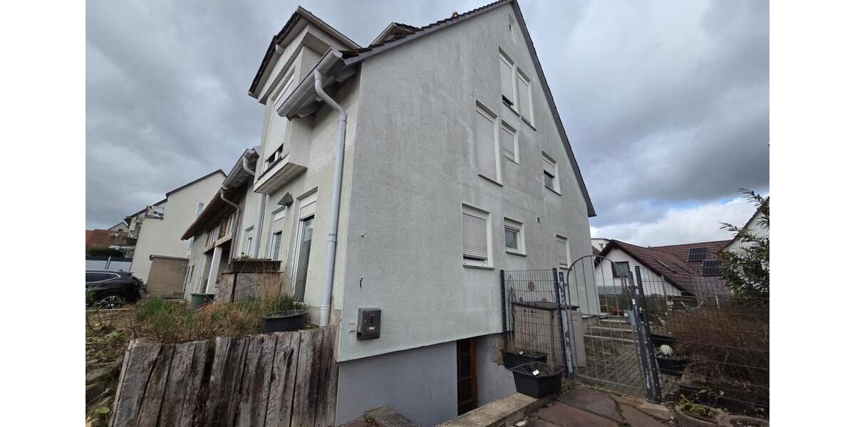 Reihenhaus Deckenpfronn - 7 Zimmer, 210 m&sup2;, 175.000&euro; | Angebot:25650202