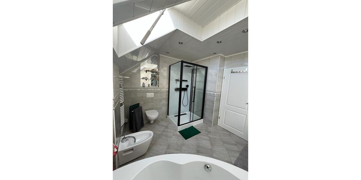 Doppelhaushälfte Ebhausen - 6 Zimmer, 220 m&sup2;, 649.000&euro; | Angebot:26013885