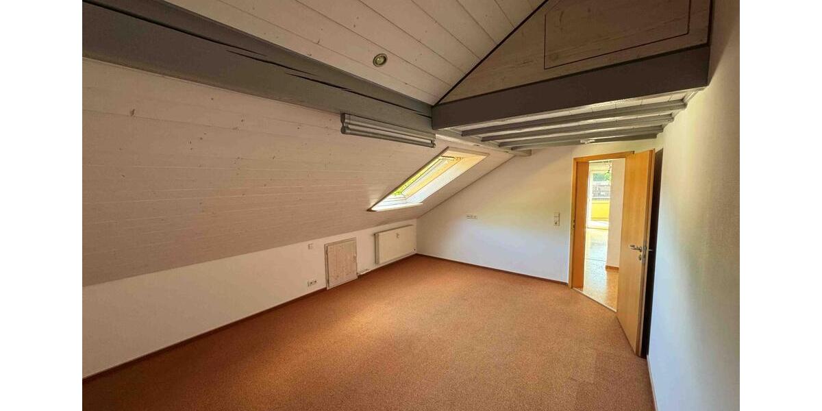 Etagenwohnung Bad Urach - 4.5 Zimmer, 126 m&sup2;, 307.000&euro; | Angebot:27206834