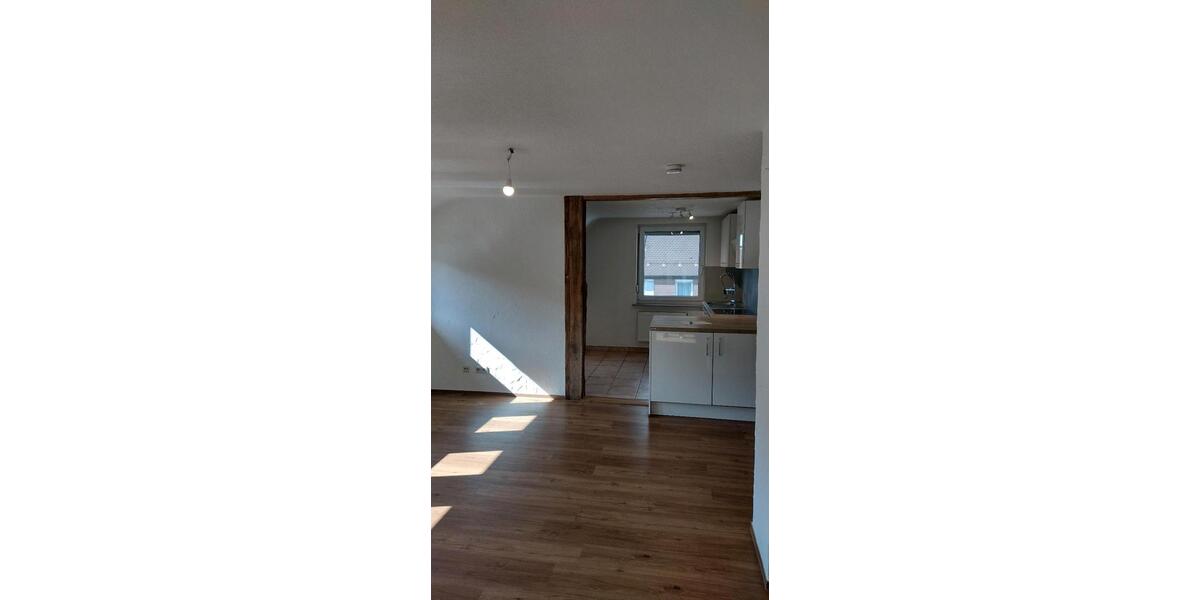 Dachgeschoßwohnung Bad Urach - 2.5 Zimmer, 85 m&sup2;, 229.000&euro; | Angebot:25546362