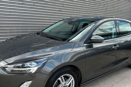 Ford Focus 85.860 km 13.300 &euro; Sindelfingen 71065
