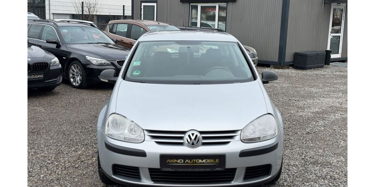VW Golf 125.000 km 3.990 &euro; Gäufelden 71126