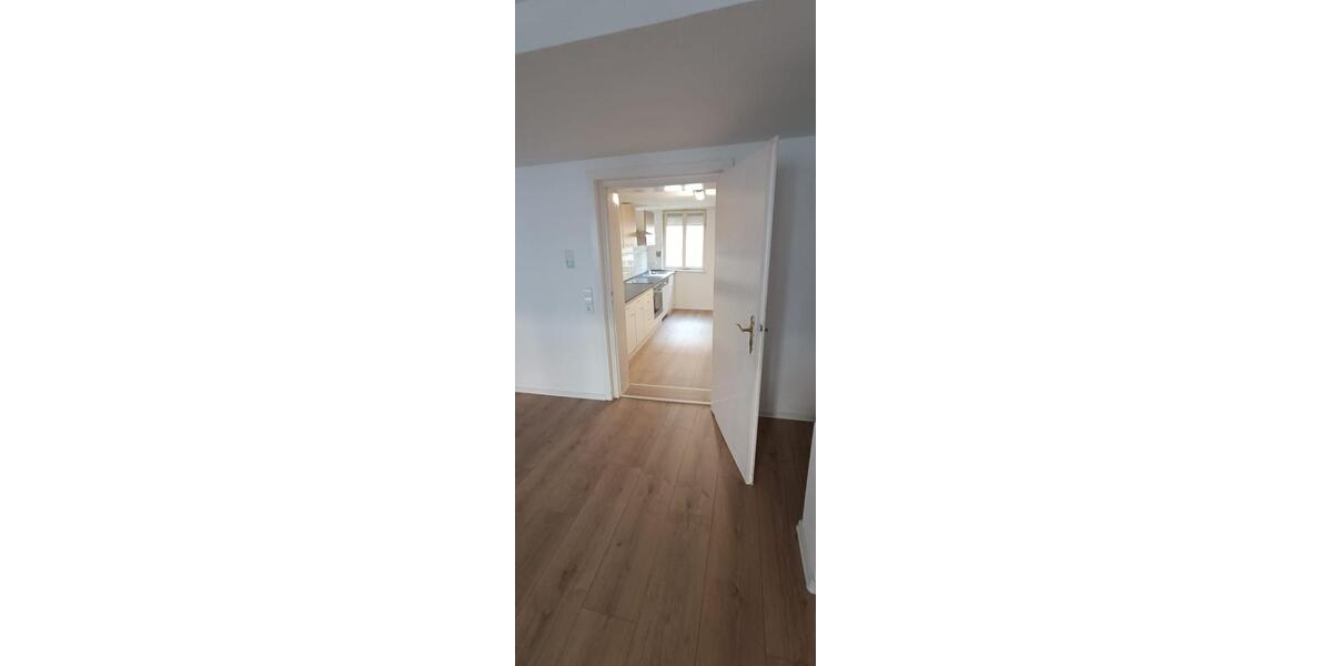 Etagenwohnung Hechingen - 3 Zimmer, 88 m&sup2;, 790&euro; | Angebot:26643763