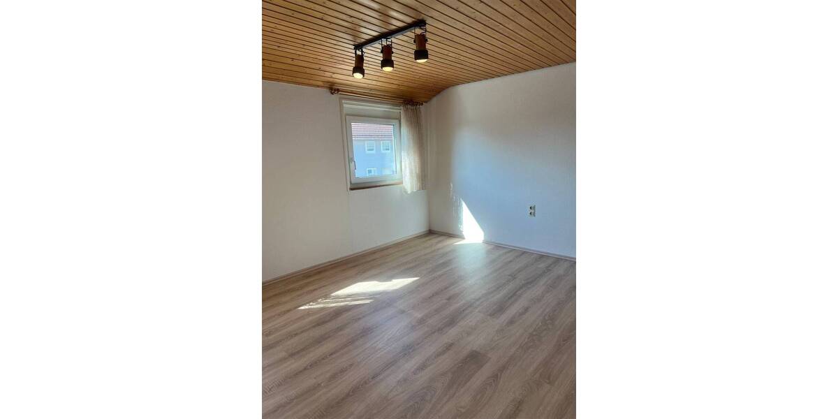 Bauernhaus, Landhaus Mötzingen - 6 Zimmer, 120 m&sup2;, 320.000&euro; | Angebot:25928843