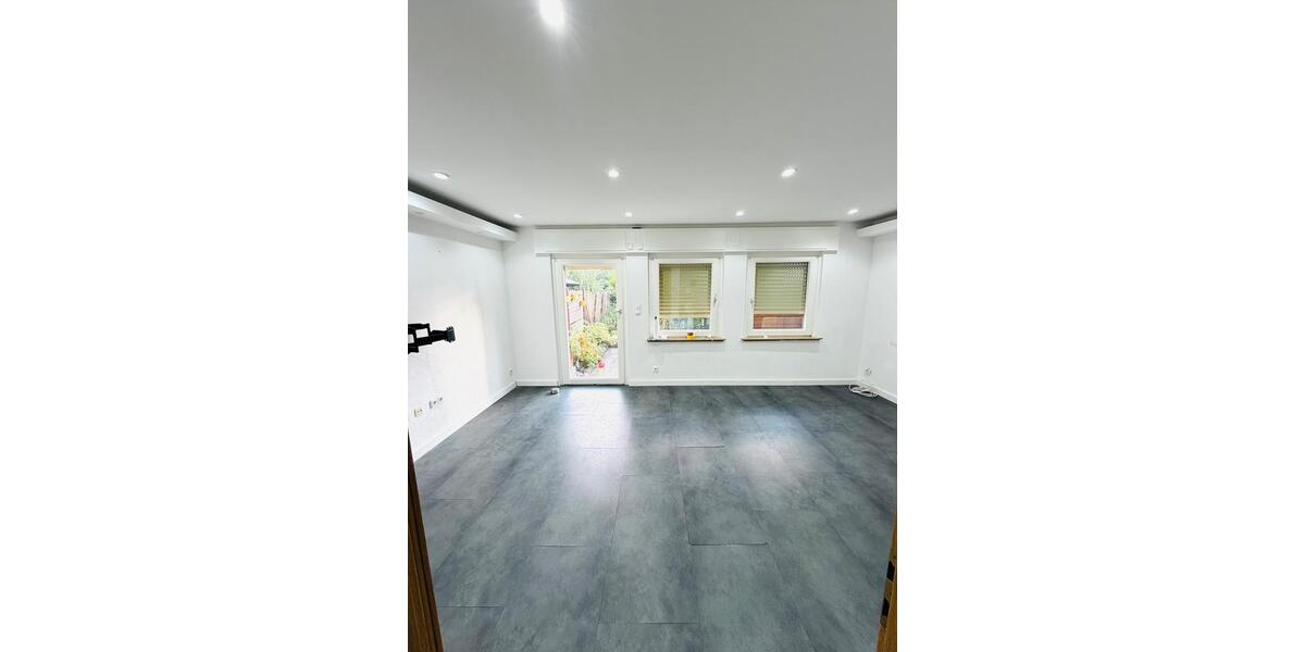 Reihenhaus Reutlingen Reutlingen (Kernstadt) - 5 Zimmer, 92 m&sup2;, 355.000&euro; | Angebot:27200406