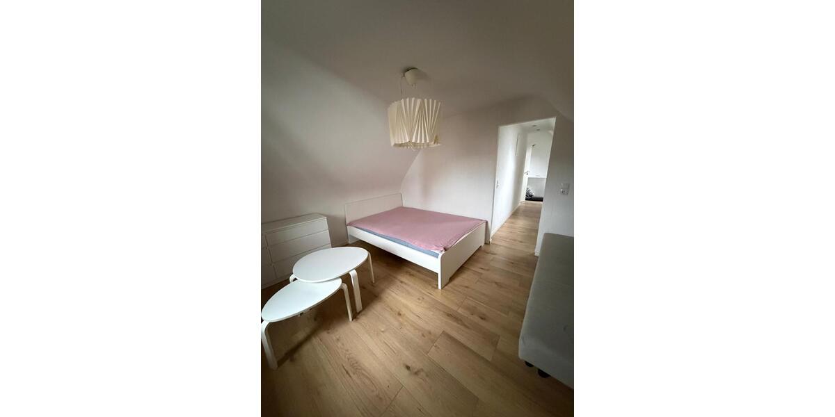 Dachgeschoßwohnung Weil der Stadt - 1 Zimmer, 35 m&sup2;, 700&euro; | Angebot:25576462
