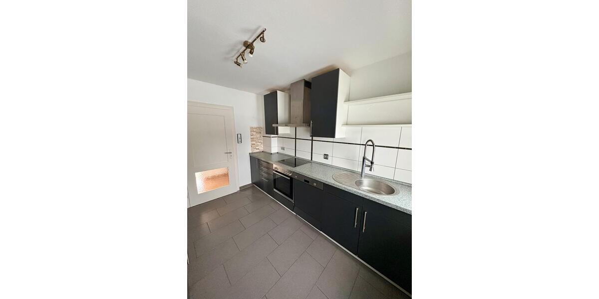 Etagenwohnung Engstingen - 3 Zimmer, 75 m&sup2;, 700&euro; | Angebot:25841298