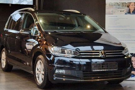 VW Touran 59.000 km 25.999 &euro; Gäufelden 71126