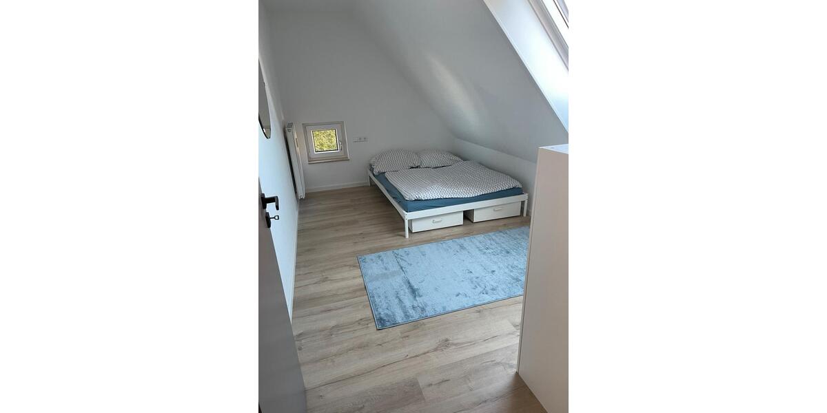 Dachgeschoßwohnung Sindelfingen Darmsheim - 2 Zimmer, 44 m&sup2;, 1.250&euro; | Angebot:25376645