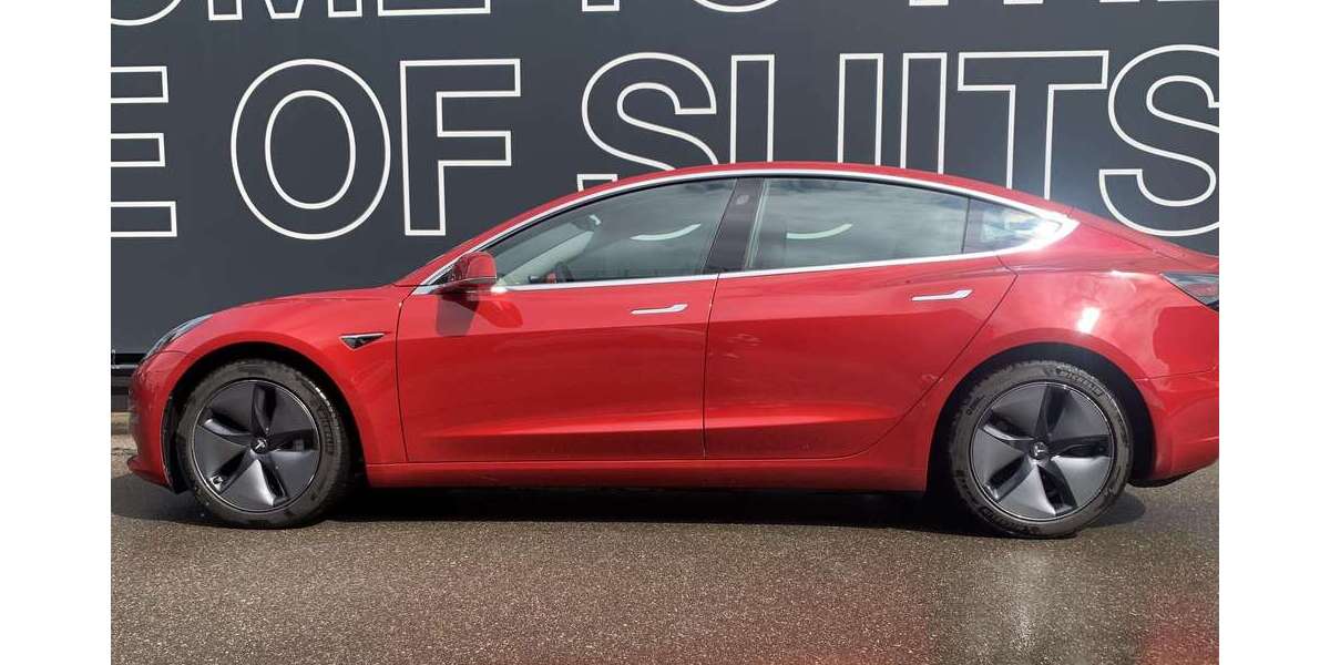 Tesla Model 3 153.000 km 22.000 &euro; Stuttgart, Landeshauptstadt 70327