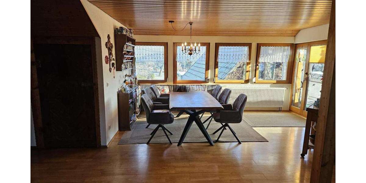 Einfamilienhaus Empfingen - 11 Zimmer, 283 m&sup2;, 680.000&euro; | Angebot:25896717