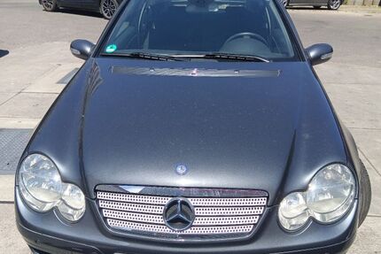 Mercedes-Benz C 250 93.000 km 7.499 &euro; Sindelfingen 71067