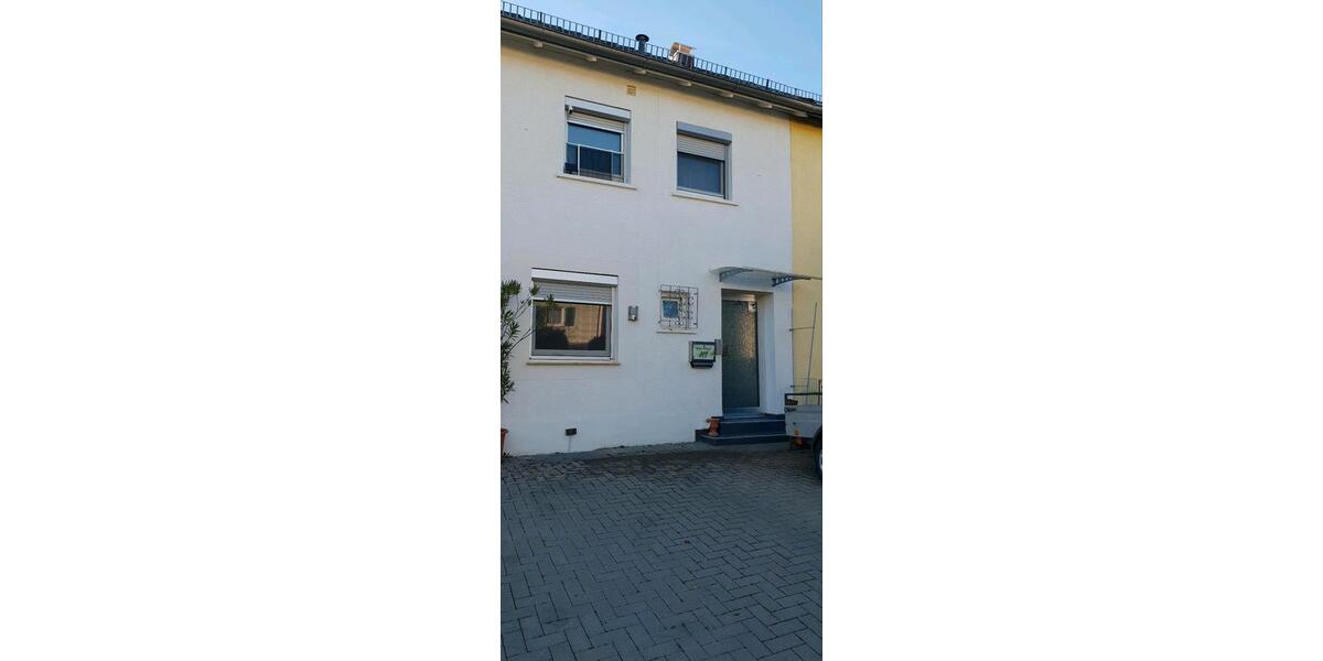 Etagenwohnung Reutlingen Orschel-Hagen - 2.5 Zimmer, 69 m&sup2;, 820&euro; | Angebot:26464772
