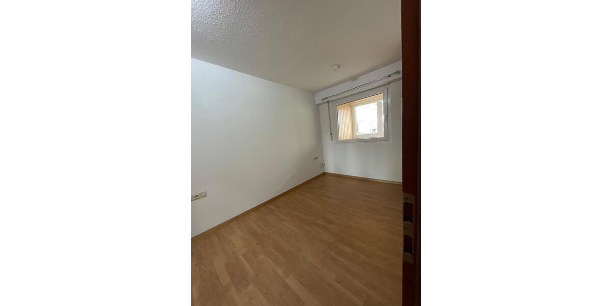 Erdgeschoßwohnung Sindelfingen Eichholz - 2 Zimmer, 53 m&sup2;, 850&euro; | Angebot:25908007