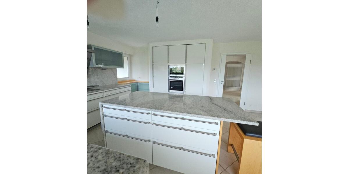 Erdgeschoßwohnung Haigerloch - 4 Zimmer, 140 m&sup2;, 1.400&euro; | Angebot:24395840