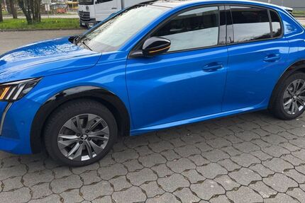 Peugeot e-208 75.000 km 13.800 &euro; Stuttgart 70569