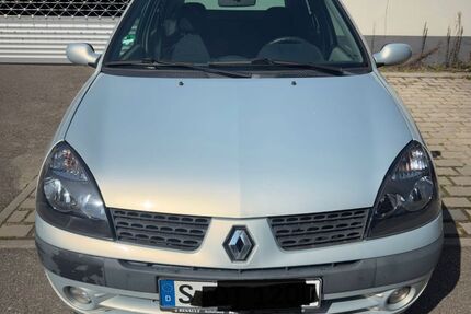 Renault Clio 154.300 km 2.200 &euro; Stuttgart 70569