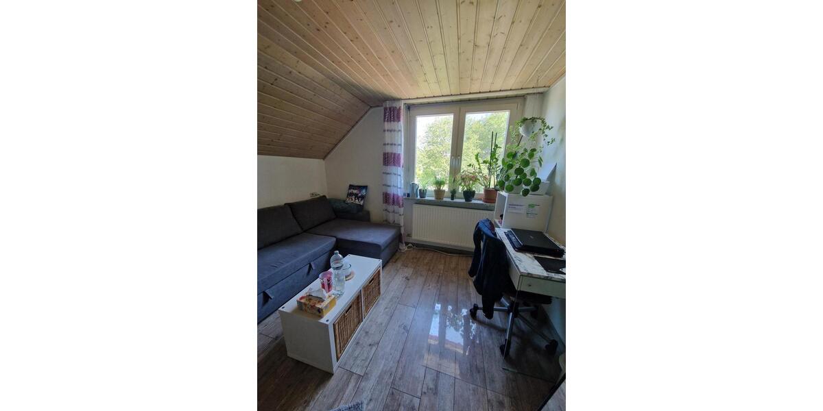 Dachgeschoßwohnung Stuttgart Sillenbuch - 1 Zimmer, 15 m&sup2;, 440&euro; | Angebot:25611436
