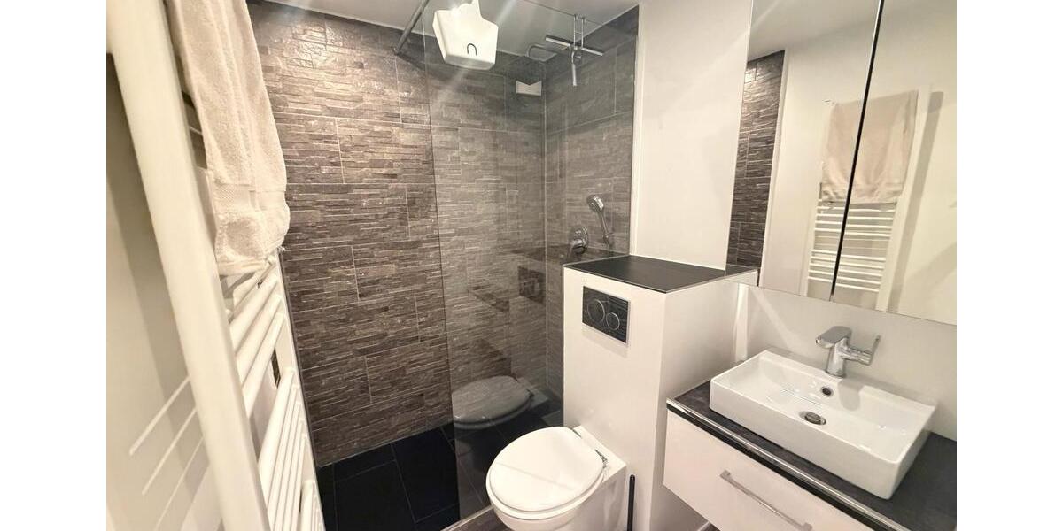 Etagenwohnung Stuttgart Vaihingen - 1.5 Zimmer, 39 m&sup2;, 880&euro; | Angebot:25998788