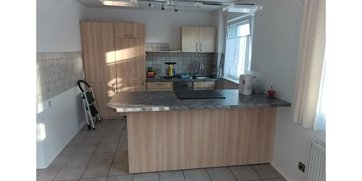 Erdgeschoßwohnung Rottenburg am Neckar - 3.5 Zimmer, 90 m&sup2;, 1.300&euro; | Angebot:25838278