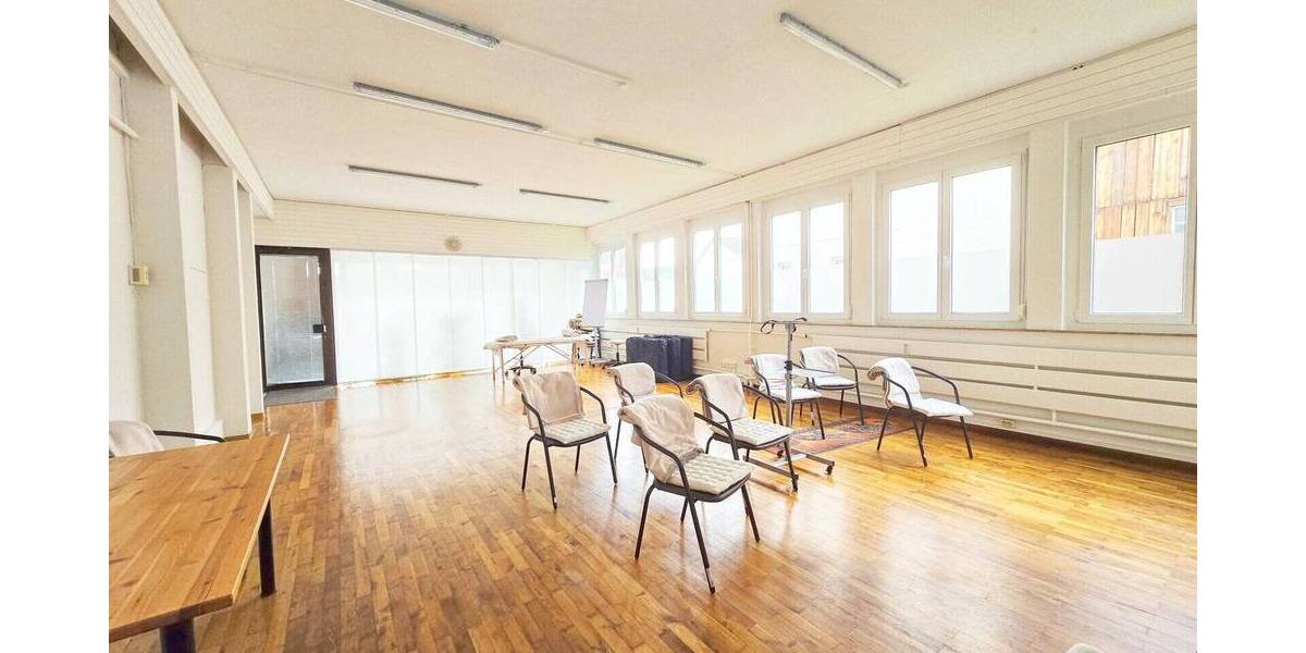Gewerbeobjekt Reutlingen Ohmenhausen - 2 Zimmer, 90 m&sup2;, 900&euro; | Angebot:25698175