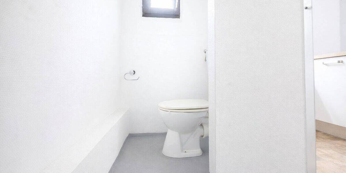 Doppelhaushälfte Stuttgart Degerloch - 4 Zimmer, 105 m&sup2;, 350.000&euro; | Angebot:26616854