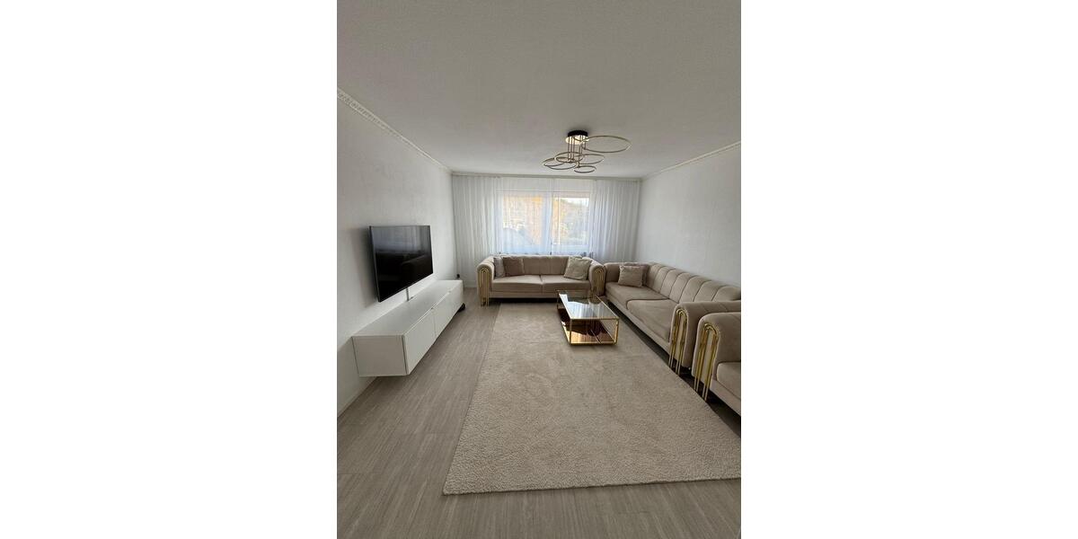 Etagenwohnung Ofterdingen - 4 Zimmer, 100 m&sup2;, 1.300&euro; | Angebot:25963170