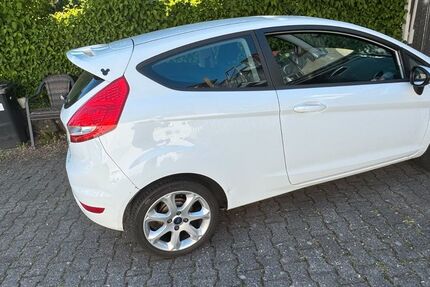 Ford Fiesta 141.000 km 2.800 &euro; Nürtingen 72622