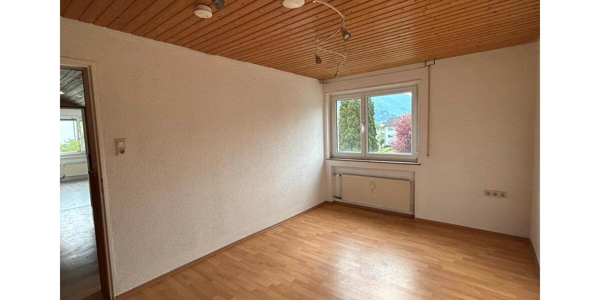 Etagenwohnung Bad Urach - 2 Zimmer, 47 m&sup2;, 580&euro; | Angebot:26469737